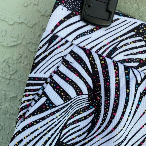 Monterey Club Size M Black & White With Tiny Colorful Polka Dots Golf Skirt - Picture 2 of 7